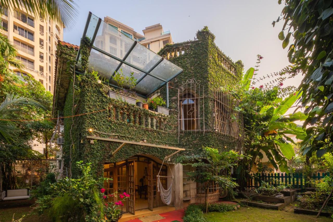 Saffronstays Birdsong - 3Br Pet-Friendly Villa With Lawns, Treetop Terraces, Gazebo Dining & Tennis Court - Mumbai — Photos 1